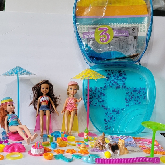 Vintage BARBIE WEE 3 FRIENDS POOL And Patio PARTY PLAYSET MATTEL 2004 - Picture 2 of 15